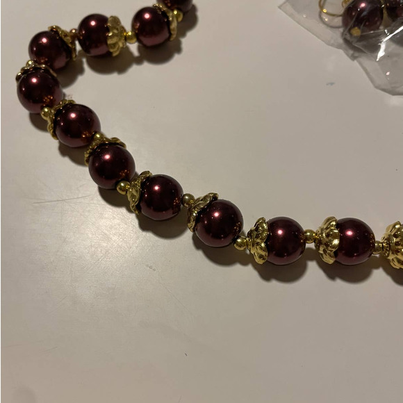 Vintage Purple Pearl-like Bauble Necklace and Matching Christmas Earrings - Picture 2 of 3